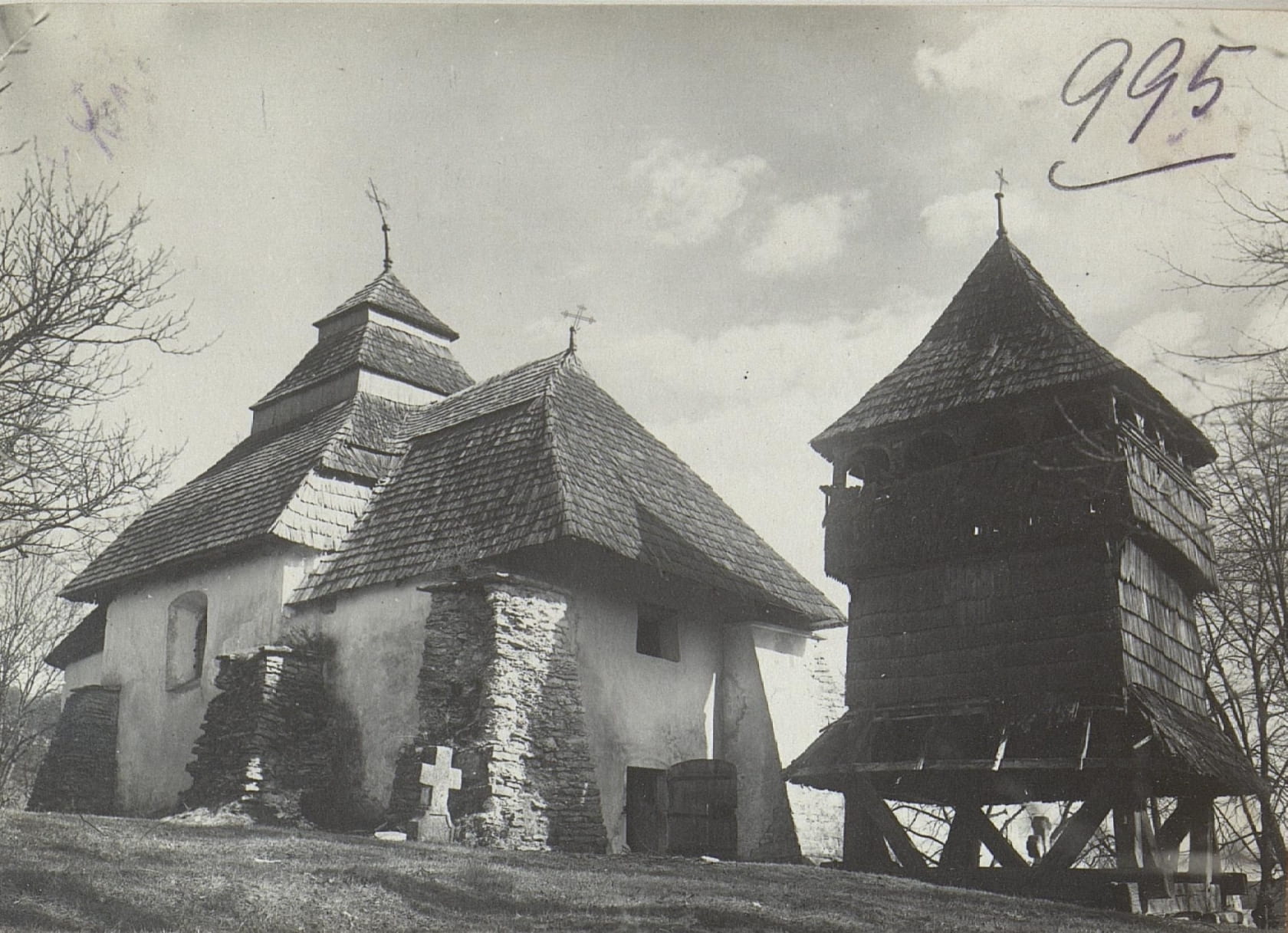 Церква у період 1914-1918 років. Джерело: https://creazilla.com/media/photo/5706341/alte-gr.k.kirche-in-czesniki-ii.-bildid-15727908