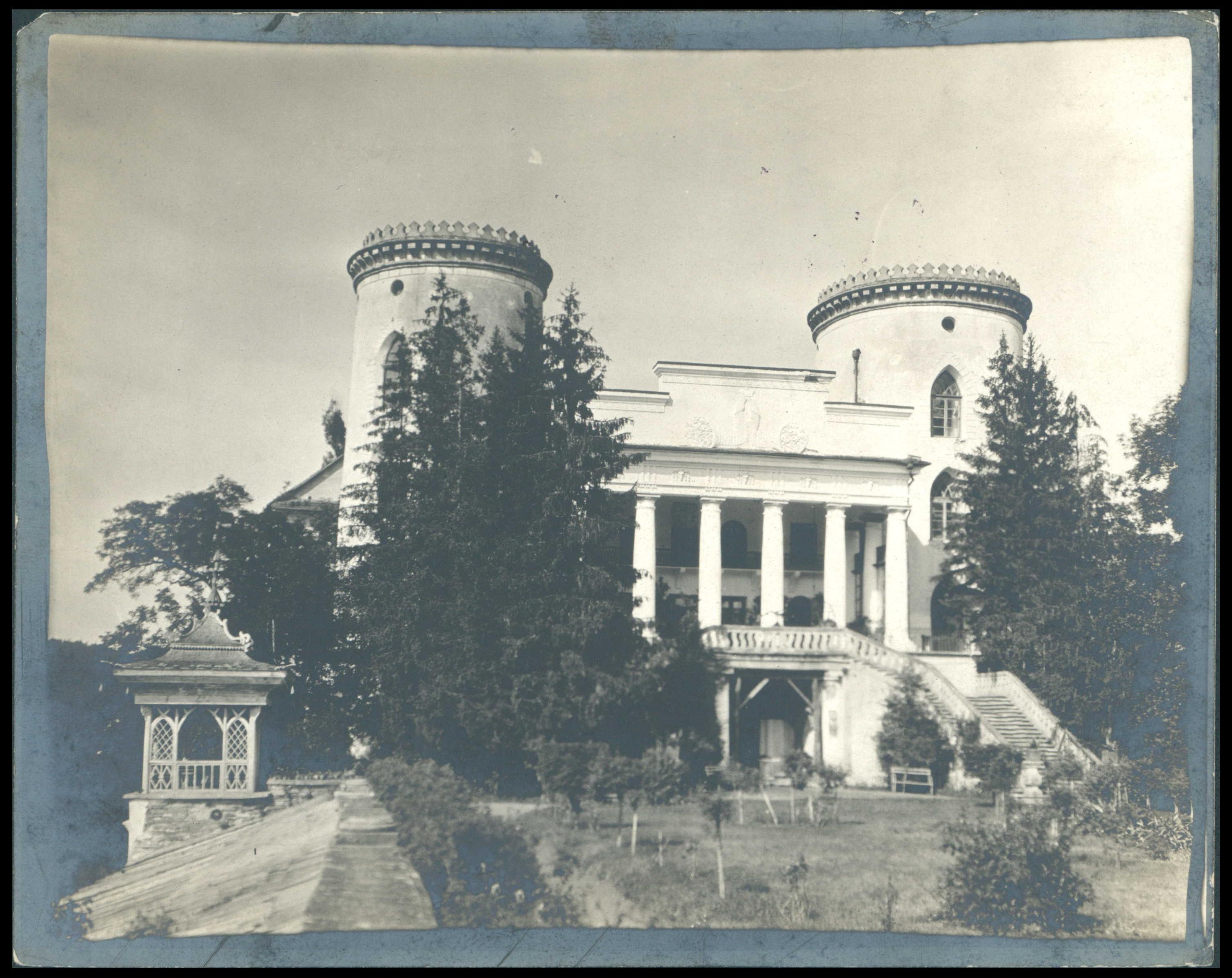 Червоногородський замок, фото 1930 року (Джерело: polona.pl)