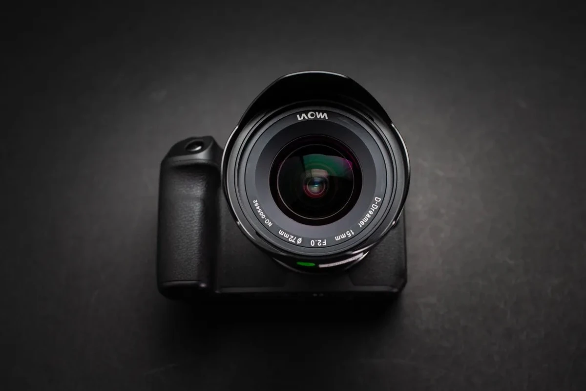 Передня лінзова група Laowa 15mm f/2 Zero-D з прямою посадкою під світлофільтр 72 мм