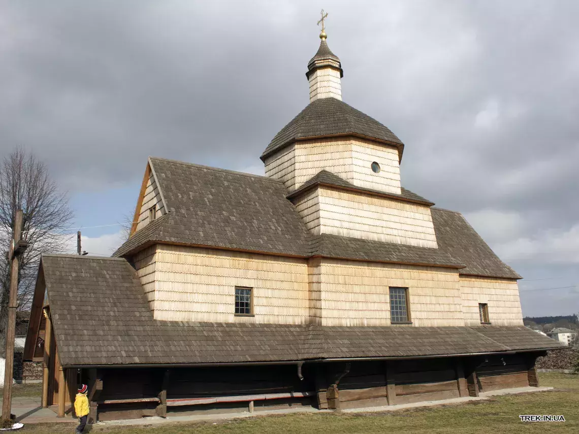 Церква Воздвиження Чесного Хреста у Копичинцях