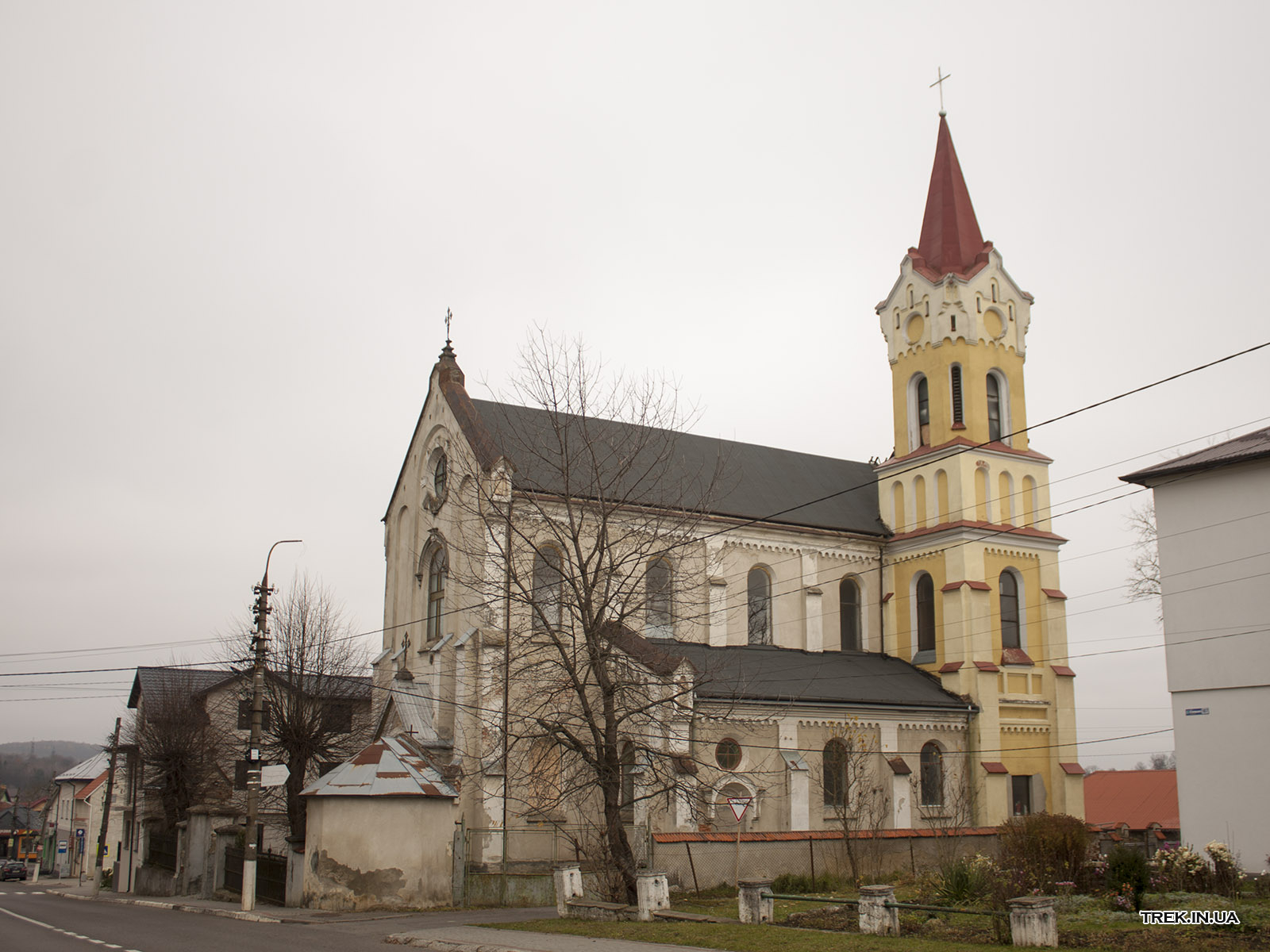 Костел Святого Миколая у Старому Самборі