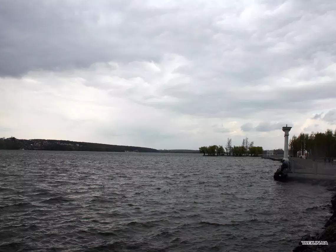 Тернопільський став або Тернопільське озеро 