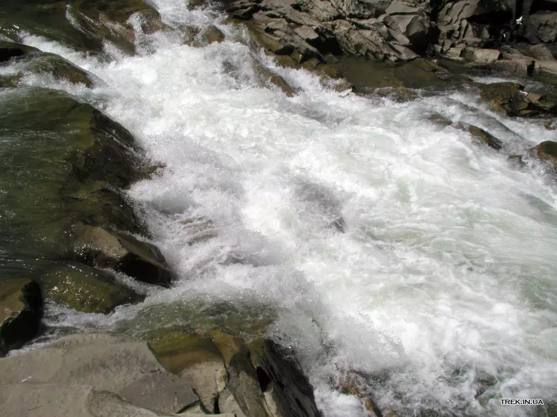 Водоспад Пробій в Яремче