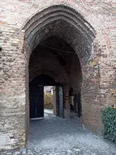 Арка над в'їзною вежею