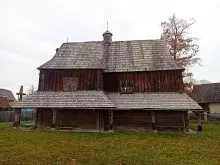 Дерев’яна церква в Добрівлянах