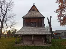 Дерев’яна церква в Добрівлянах