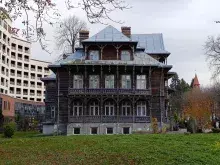 Вілла Гопляна (Художній музей Михайла Біласа), вигляд з вулиці С. Бандери