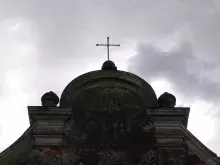 Вази на фронтоні (2007 рік)