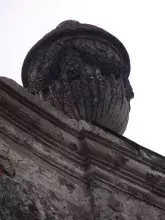 Вази на фронтоні (2007 рік)