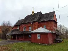 Дерев’яна церква села Попелі